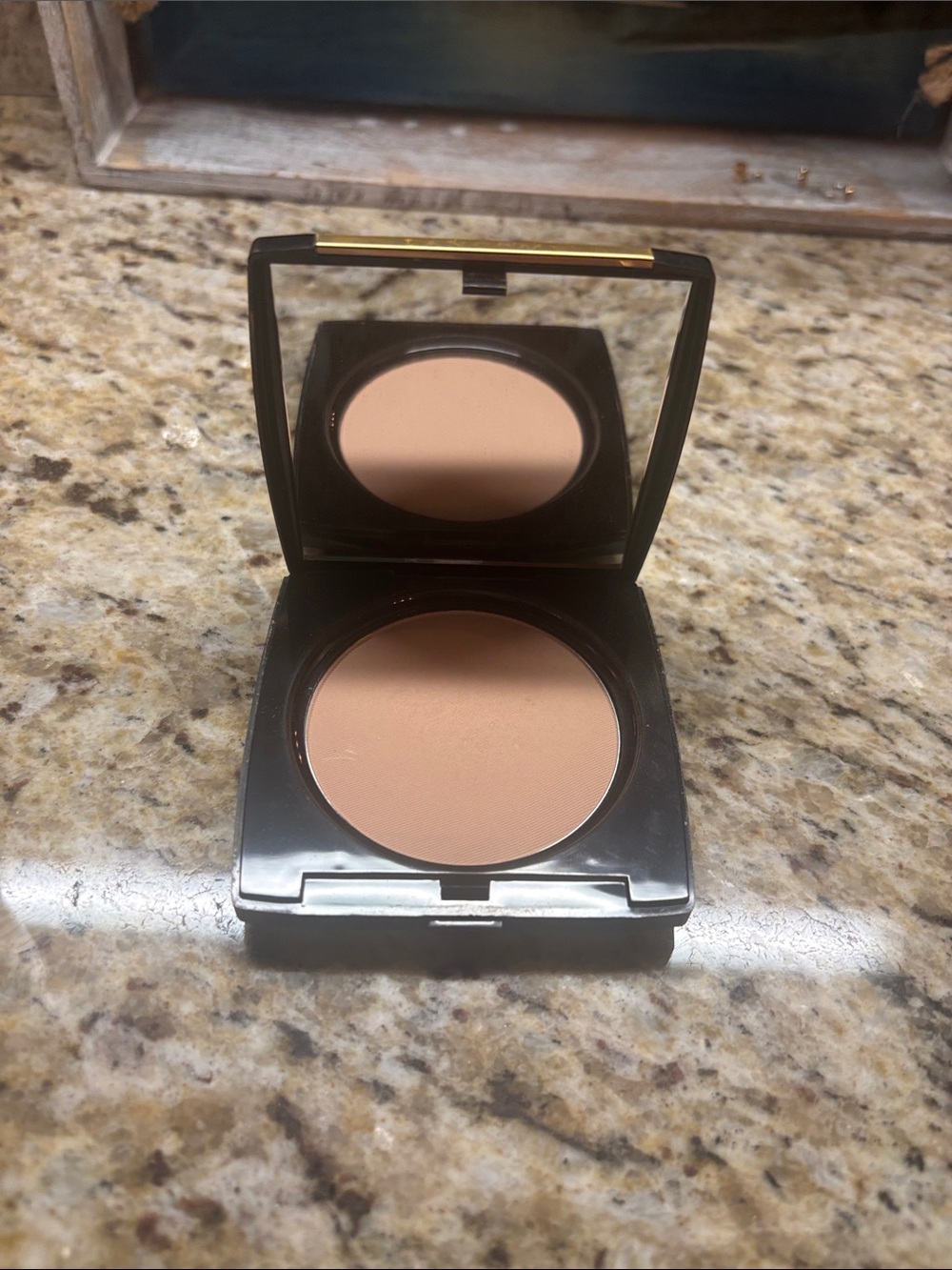 Lancome Matte Pressed Powder Compact - 31DC Bisque
